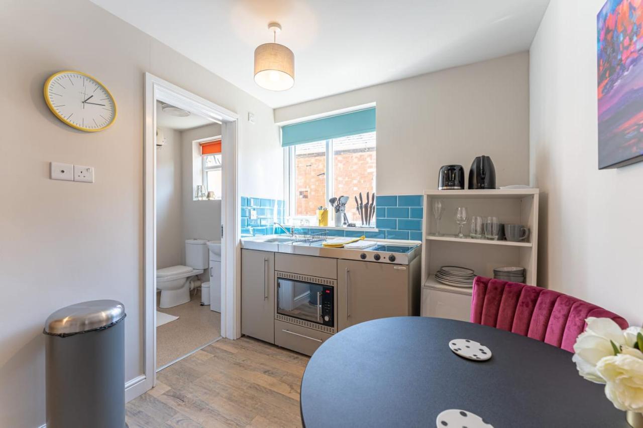 Superb One Bedroom Apartment In Coventry Cv1 *New* Екстериор снимка