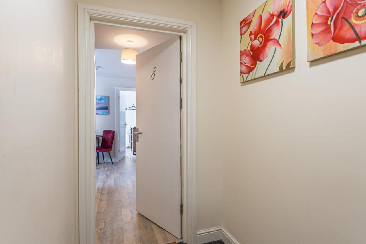 Superb One Bedroom Apartment In Coventry Cv1 *New* Екстериор снимка